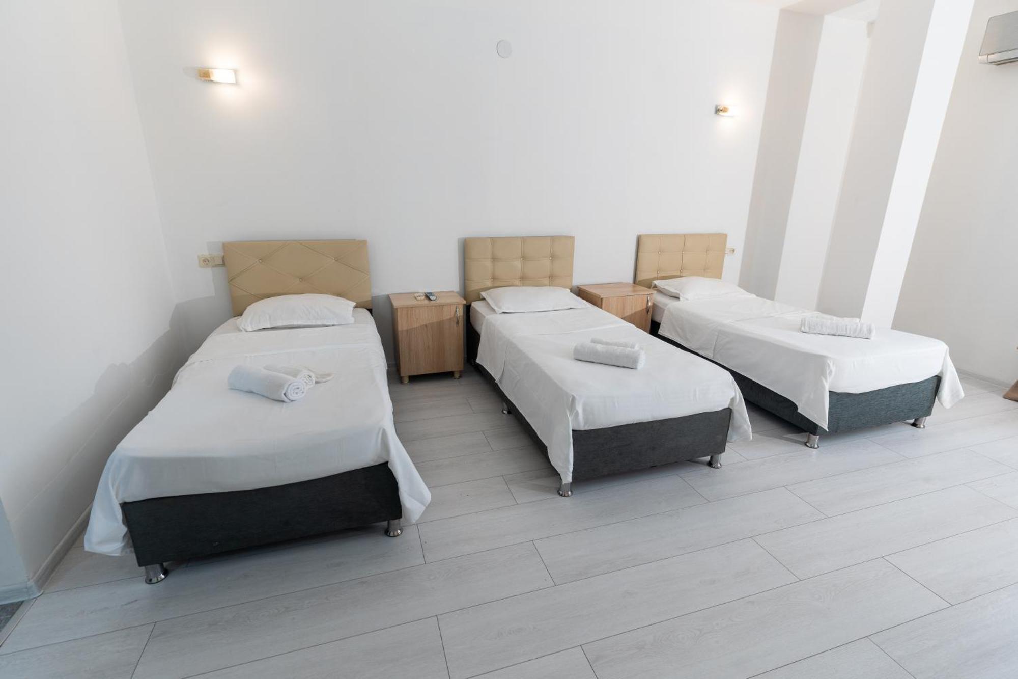 Hotel Ponto Vechio Батуми Екстериор снимка