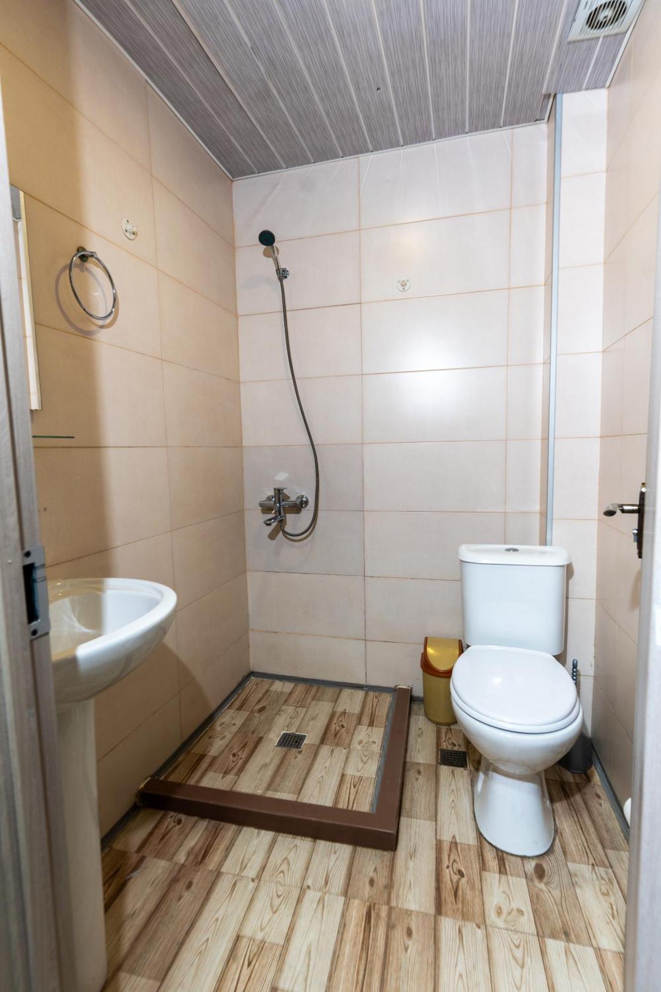 Hotel Ponto Vechio Батуми Екстериор снимка