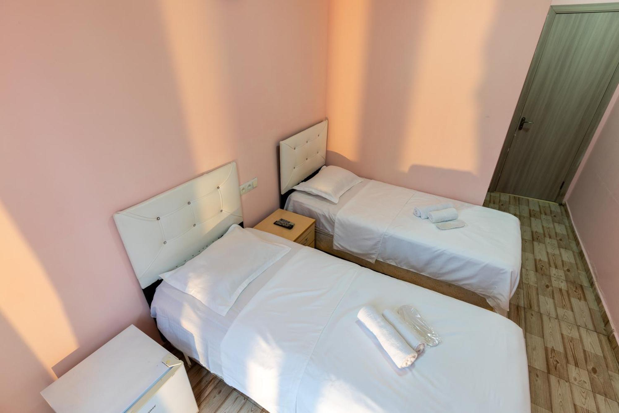 Hotel Ponto Vechio Батуми Екстериор снимка